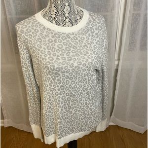 A New Day Crewneck Sweater in Animal Print size M